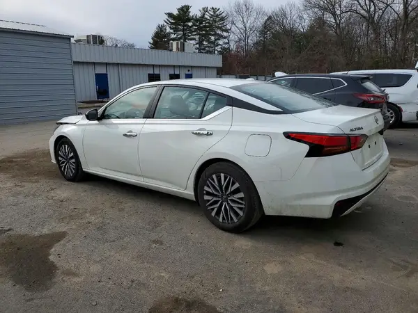 1N4BL4DV3SN392772 2025 NISSAN ALTIMA - Image 2