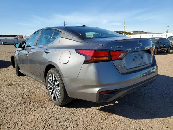 1N4BL4DV3SN396224 2025 NISSAN ALTIMA - Image 2