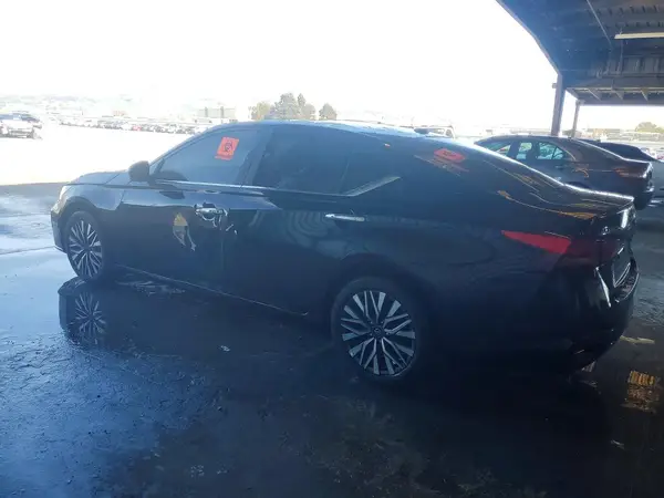 1N4BL4DV3SN398314 2025 NISSAN ALTIMA - Image 2