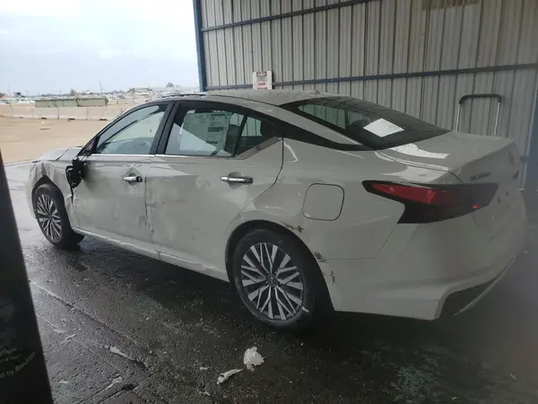 1N4BL4DV3SN399947 2025 NISSAN ALTIMA - Image 2