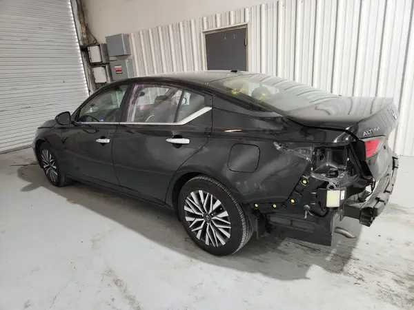 1N4BL4DV3SN401826 2025 NISSAN ALTIMA - Image 2