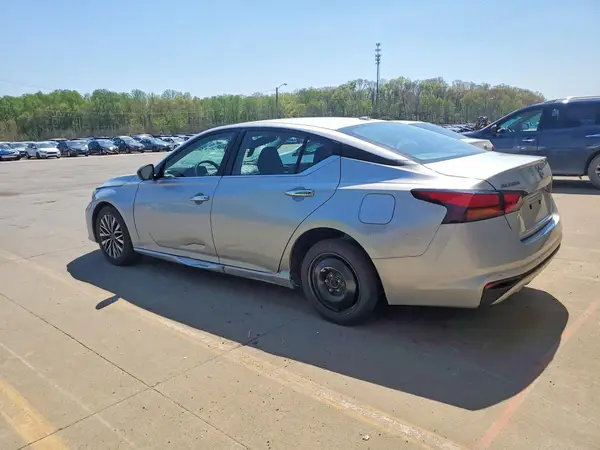 1N4BL4DV3SN403074 2025 NISSAN ALTIMA - Image 2