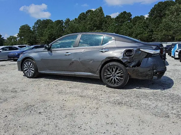 1N4BL4DV3SN403933 2025 NISSAN ALTIMA - Image 2
