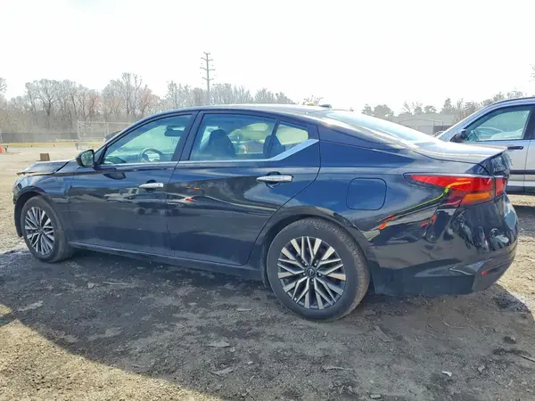1N4BL4DV3SN405360 2025 NISSAN ALTIMA - Image 2