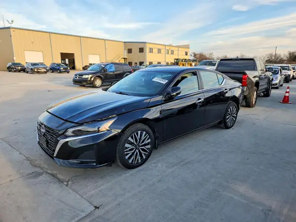 1N4BL4DV3SN420943 2025 NISSAN ALTIMA - Image 1