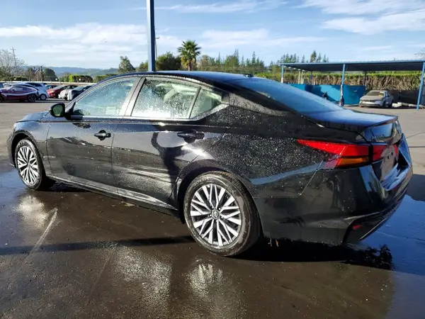 1N4BL4DV3TN308242 2026 NISSAN ALTIMA - Image 2