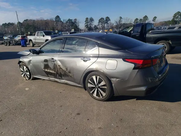 1N4BL4DV4KC134076 2019 NISSAN ALTIMA - Image 2