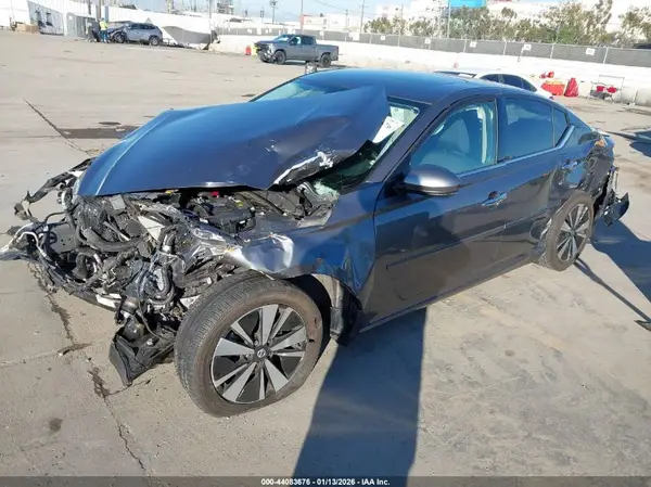 1N4BL4DV4KC141769 2019 NISSAN ALTIMA - Image 2
