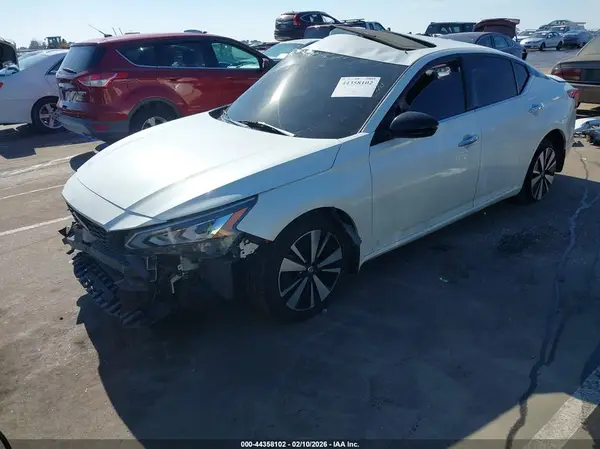 1N4BL4DV4KC217927 2019 NISSAN ALTIMA - Image 2