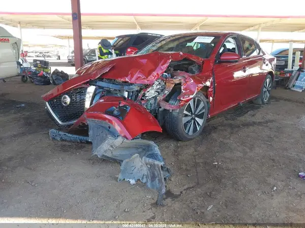 1N4BL4DV4LN319458 2020 NISSAN ALTIMA - Image 2