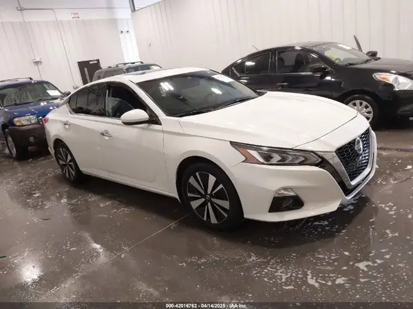 1N4BL4DV4LN321193 2020 NISSAN ALTIMA - Image 1