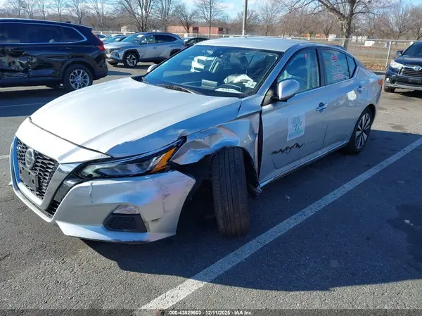 1N4BL4DV4MN314794 2021 NISSAN ALTIMA - Image 2