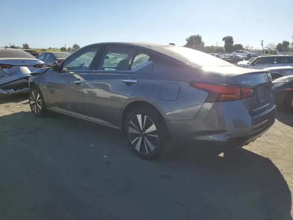 1N4BL4DV4MN318974 2021 NISSAN ALTIMA - Image 2