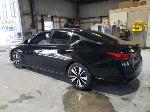 1N4BL4DV4MN338108 2021 NISSAN ALTIMA - Image 2