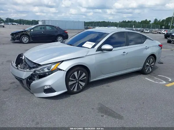 1N4BL4DV4MN342076 2021 NISSAN ALTIMA - Image 2