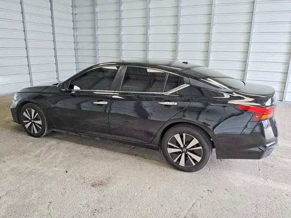 1N4BL4DV4MN361355 2021 NISSAN ALTIMA - Image 2