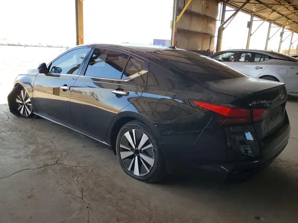 1N4BL4DV4MN361839 2021 NISSAN ALTIMA - Image 2