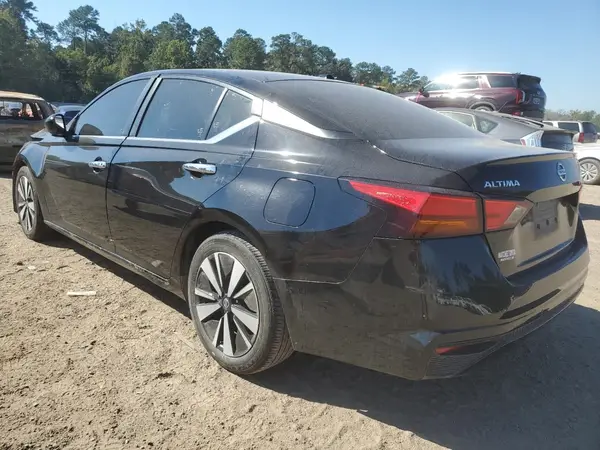 1N4BL4DV4MN362571 2021 NISSAN ALTIMA - Image 2