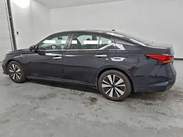 1N4BL4DV4MN363509 2021 NISSAN ALTIMA - Image 2