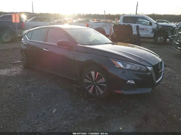 1N4BL4DV4MN369598 2021 NISSAN ALTIMA - Image 1
