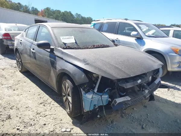 1N4BL4DV4MN372677 2021 NISSAN ALTIMA - Image 1