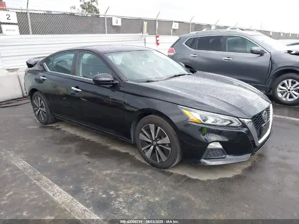 1N4BL4DV4MN387390 2021 NISSAN ALTIMA - Image 1