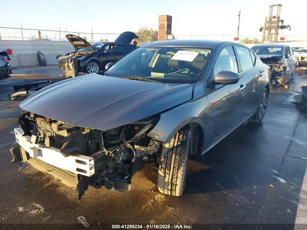 1N4BL4DV4MN397370 2021 NISSAN ALTIMA - Image 2