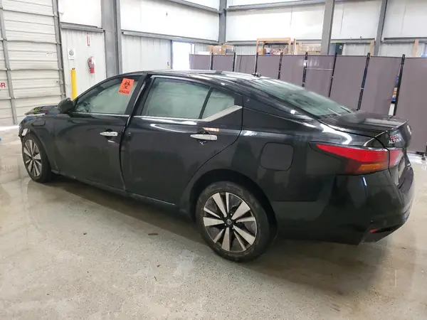 1N4BL4DV4MN413633 2021 NISSAN ALTIMA - Image 2