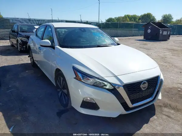 1N4BL4DV4MN415530 2021 NISSAN ALTIMA - Image 1