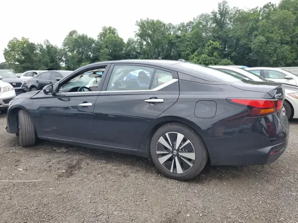 1N4BL4DV4MN417763 2021 NISSAN ALTIMA - Image 2