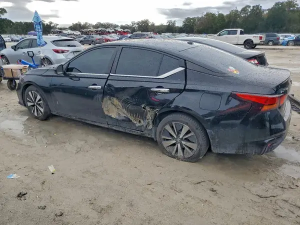1N4BL4DV4MN418377 2021 NISSAN ALTIMA - Image 2