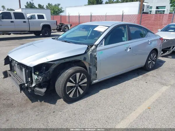 1N4BL4DV4NN326137 2022 NISSAN ALTIMA - Image 2