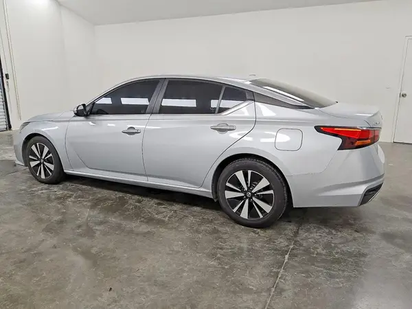 1N4BL4DV4NN335713 2022 NISSAN ALTIMA - Image 2