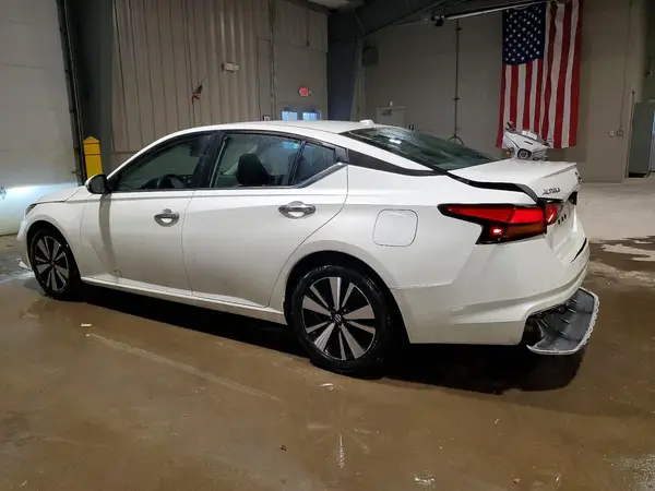 1N4BL4DV4NN347344 2022 NISSAN ALTIMA - Image 2