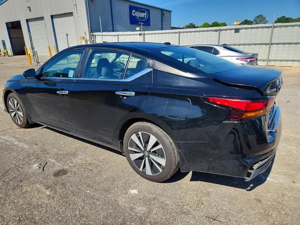 1N4BL4DV4NN365746 2022 NISSAN ALTIMA - Image 2