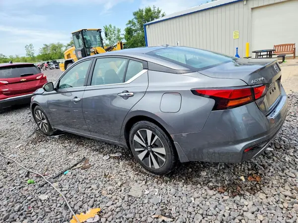 1N4BL4DV4NN366332 2022 NISSAN ALTIMA - Image 2