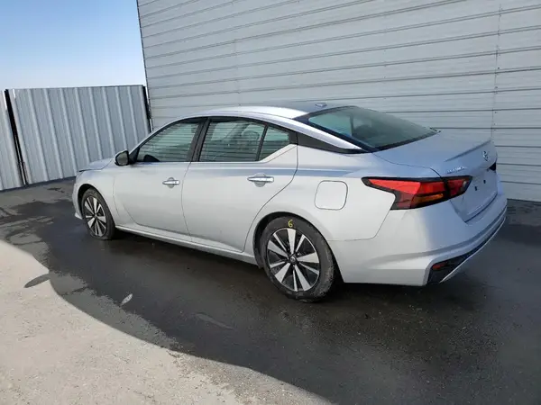 1N4BL4DV4NN381218 2022 NISSAN ALTIMA - Image 2