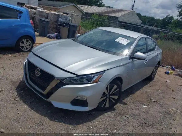 1N4BL4DV4NN384975 2022 NISSAN ALTIMA - Image 2