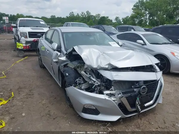 1N4BL4DV4NN387696 2022 NISSAN ALTIMA - Image 1