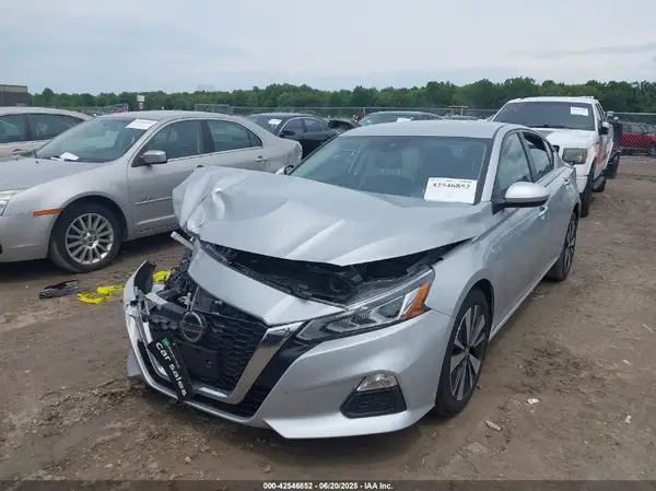 1N4BL4DV4NN387696 2022 NISSAN ALTIMA - Image 2