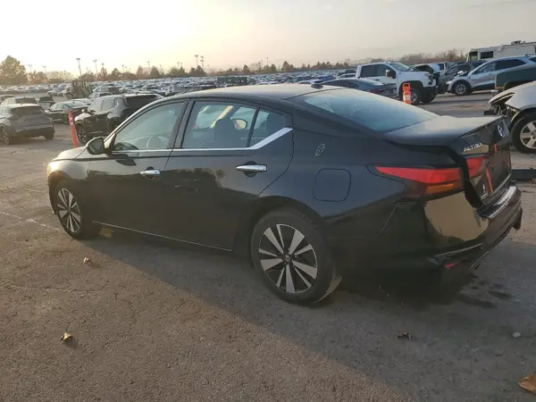 1N4BL4DV4NN390484 2022 NISSAN ALTIMA - Image 2