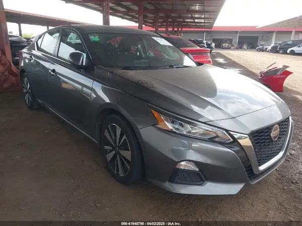 1N4BL4DV4NN394812 2022 NISSAN ALTIMA - Image 1