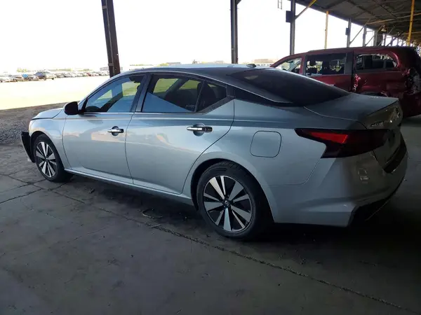 1N4BL4DV4NN396821 2022 NISSAN ALTIMA - Image 2