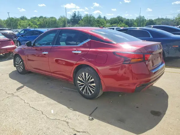 1N4BL4DV4PN315111 2023 NISSAN ALTIMA - Image 2
