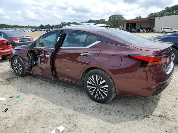 1N4BL4DV4PN318283 2023 NISSAN ALTIMA - Image 2