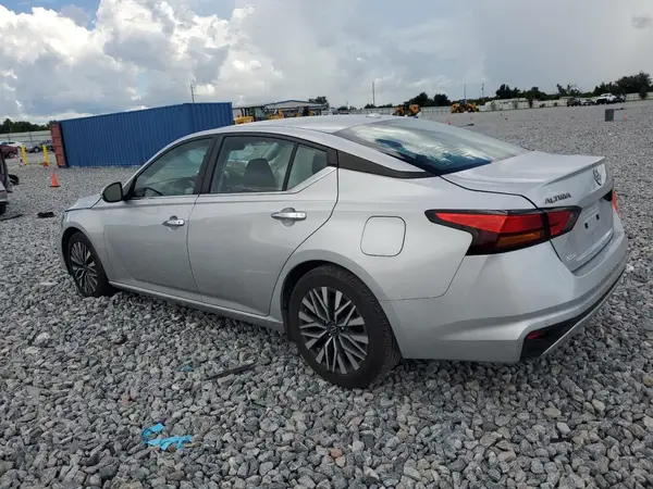 1N4BL4DV4PN321927 2023 NISSAN ALTIMA - Image 2