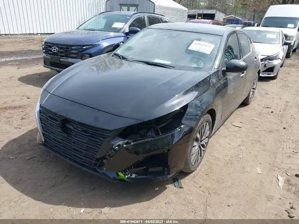 1N4BL4DV4PN323595 2023 NISSAN ALTIMA - Image 2