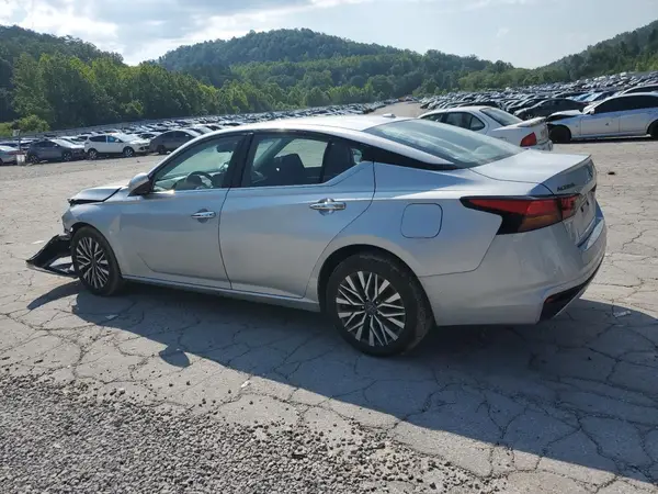 1N4BL4DV4PN335262 2023 NISSAN ALTIMA - Image 2