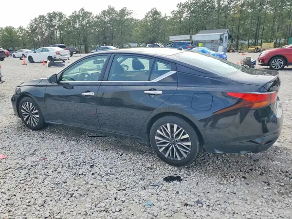 1N4BL4DV4PN340123 2023 NISSAN ALTIMA - Image 2