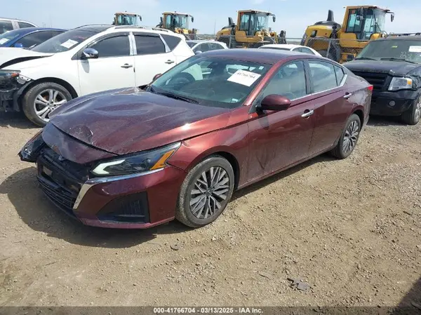 1N4BL4DV4PN346827 2023 NISSAN ALTIMA - Image 2